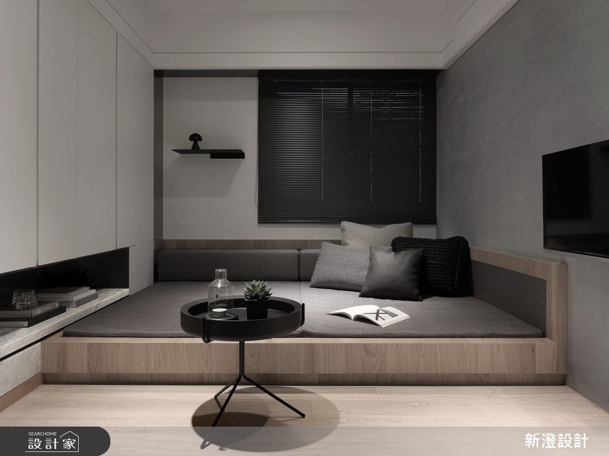 起家厝雖蘊藏著家人間的笑語，但已屆老屋年齡，有著格